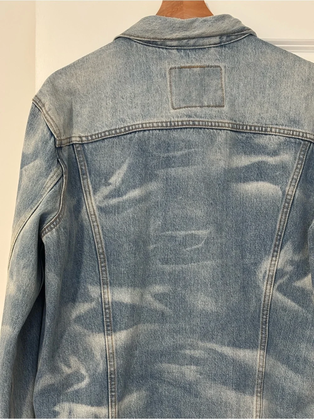 Levi's Light Blue Denim Jacket - Picture 10 of 10
